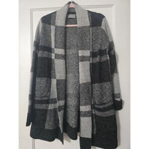 CYRUS Plaid Open Front Cardigan Sweater Women Size Medium Black Gray‎ Cozy